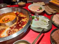 -谭鸭血老火锅(图书馆店)