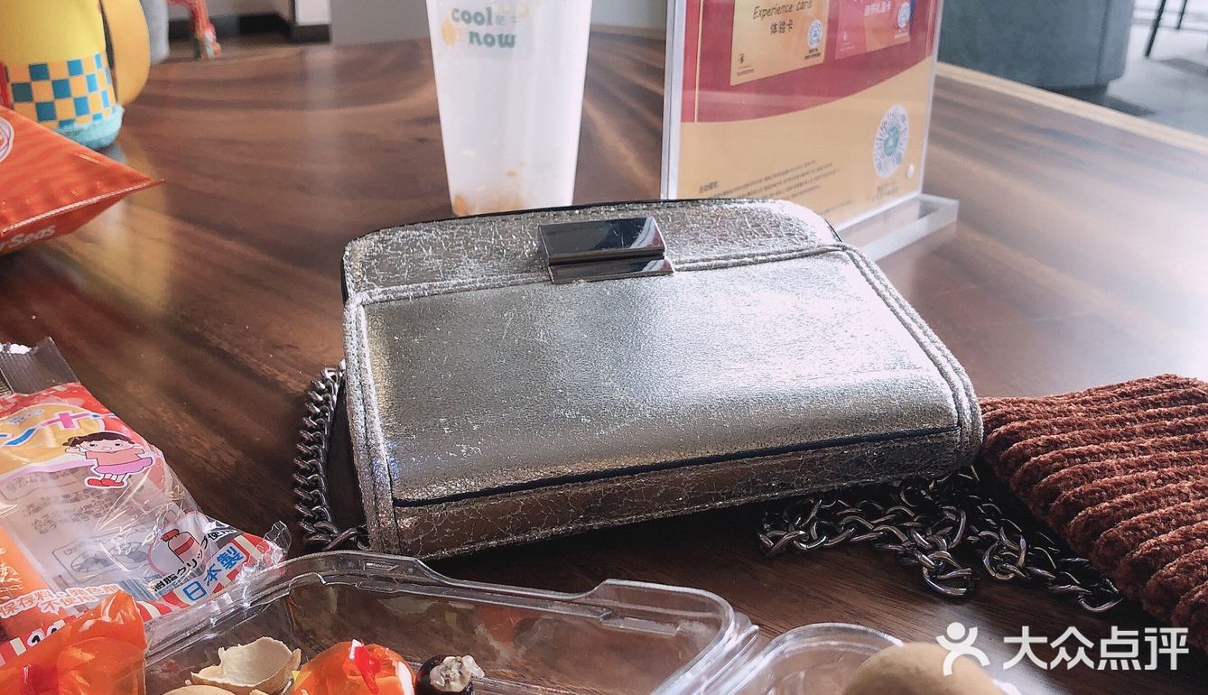 不知道为什么还能卖那么贵