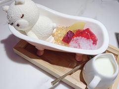 小熊沐浴-今朝桃花醉川菜小酒馆(龙湖天街店)