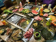 -牛里牛气· 榴莲海鲜鲜牛肉自助火锅·烤肉(横岗店)