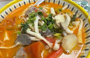 Tom Yum Beef Noodle Soup