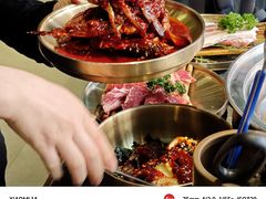 -草家酱蟹炭火烤肉店(珲春南路二店)