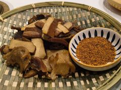 卤拼-院8里·少城记忆老川菜(宽窄巷子店)