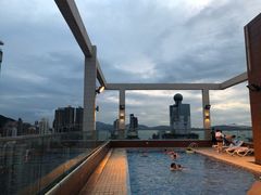 -香港华美达海景酒店