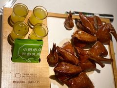 红烧乳鸽-汤城小厨•粤菜•靓汤(金宝街店)