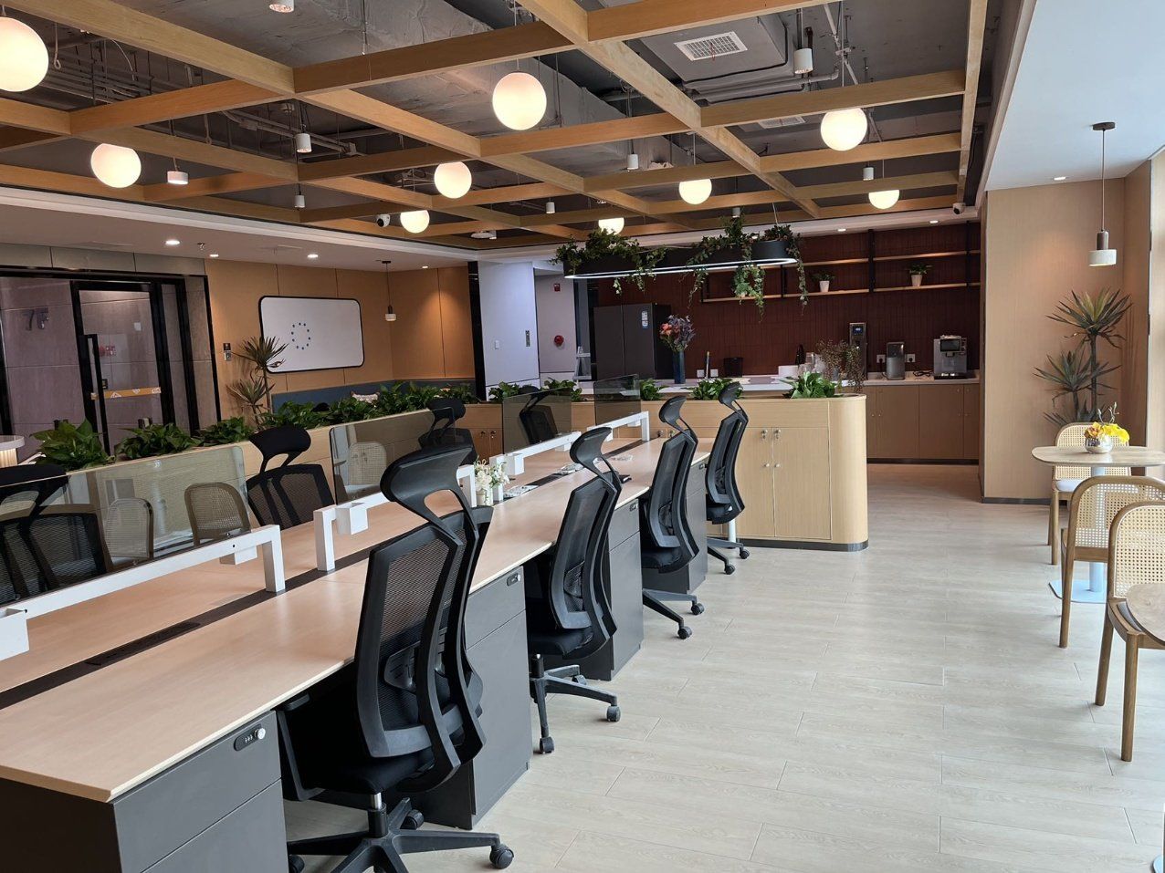 北京办公工位出租,800元每位