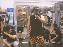 -乐刻运动健身(蓝润摩里中心店)