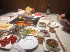 -海底捞火锅鲜切牛肉主题店(长寿路店)