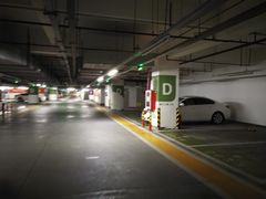 -万象城-停车场