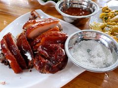 -黄记四更烤乳猪店