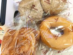 -顶东面包花园·生日蛋糕(世博店)