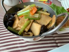 -然一素食餐厅(马利来广场店)