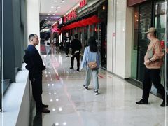 -鸿通城购物中心