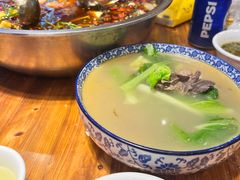 -乡土特色.冷锅鱼.牦牛肉汤锅