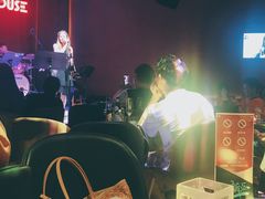 -TZ House音乐现场(来福士中心店)