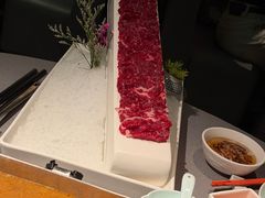 -左庭右院鲜牛肉火锅黑金店(陆家嘴中心店)