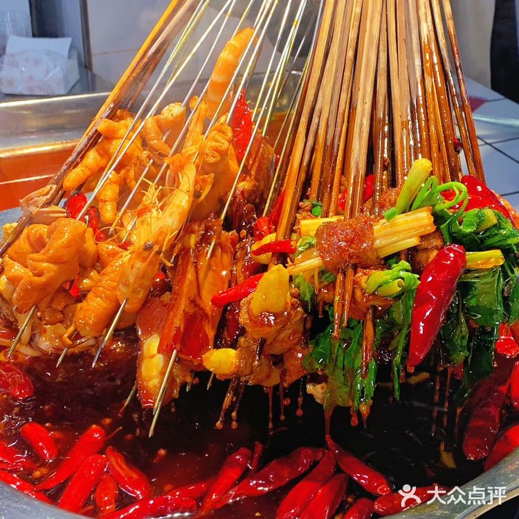 白象街午后时光，串串香里的城市记忆🍢