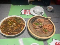 -鑫小城故事·砂锅·排骨藕汤(兴业路店)