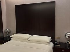 -上海龙之梦万丽酒店