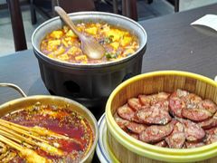 -川流不息·地道川菜·小龙虾(松东路店)