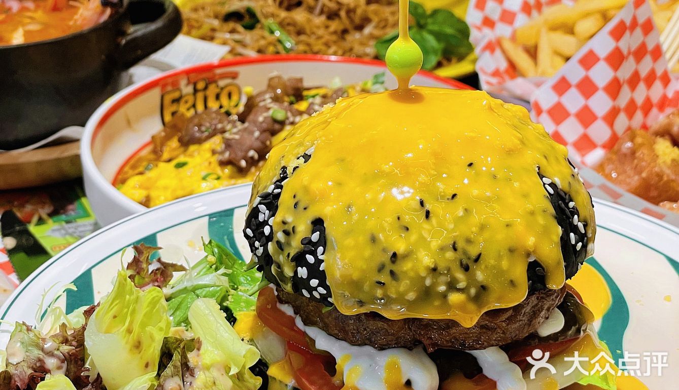 挖到宝‼️广州这家芝士瀑布牛肉汉堡巨好吃‼️