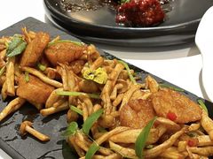 -荟廷·晶萃(陆家嘴尚悦湾店)
