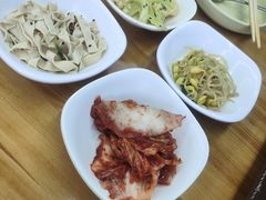 -亲昵春川鸡排(韩国美食街店)
