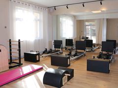 -Top Pilates studio 普拉提健身会所
