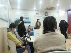 -上海大学附属上海和平眼科医院