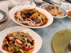 -汗腾格里·风味餐厅(新疆驻京办店)