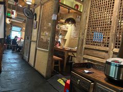 -泥糊破店小酒馆·团建聚餐(南京西路店)