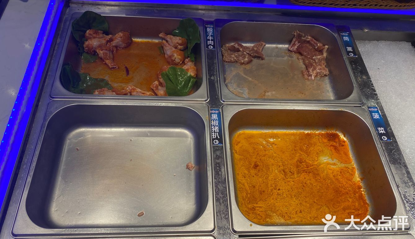 反正去吃了半个小时菜还是差不多这样，哦不，越来越少