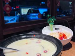 胡椒猪肚鸡锅-乔街深夜食堂·台州菜·高压锅生蚝(杭州总店)