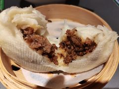 蒸破酥包-云海肴·汽锅鸡·云南菜(高德置地店)