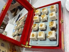 椰奶红豆糕-品海楼·大连海胆锅贴馆(东港店)