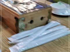 -烤满分·东北烧烤(首经贸店)