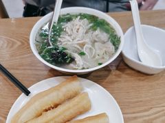 -三好食堂(煎饺·馄饨·肉饼米线·盛世广场店)