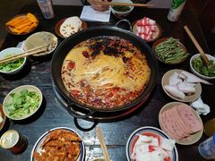 -四小区火锅·巷子里的重庆火锅(花照壁店)