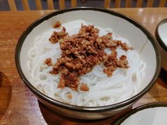 特色炸酱米线-谭师爷龙抄手(白下路店)