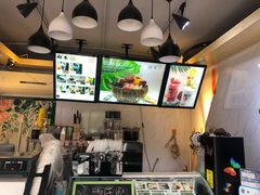 -津椰本·海南正宗椰奶清补凉(店一店)
