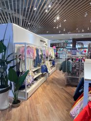 -孩子王(建邺金鹰世界店)