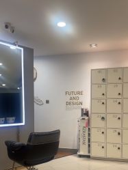 点击看大图 -八佰伴8008星级形象店