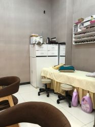 -美斯洛美甲美睫连锁店