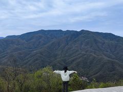 -梅岭月亮湾山体公园