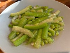 -蜜桃餐厅·伴山(湖滨商业街店)