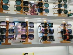 -潘多拉眼镜·蔡司依视路明月(潘家园店)