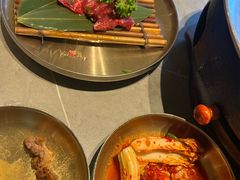 -草家酱蟹炭火烤肉店(珲春南路一店)