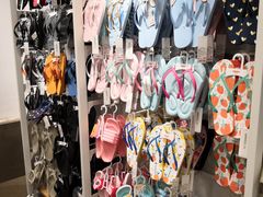 -名创优品(广东东莞东城万达2店)