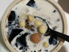 -RUXU入续糖水铺与包(卓悦中心店)