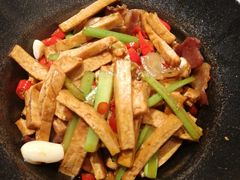 -佬麻雀·新湘菜(珠海金发购物中心店)